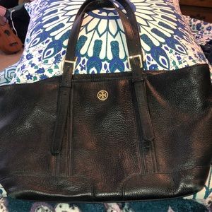 Tory Burch tote!!